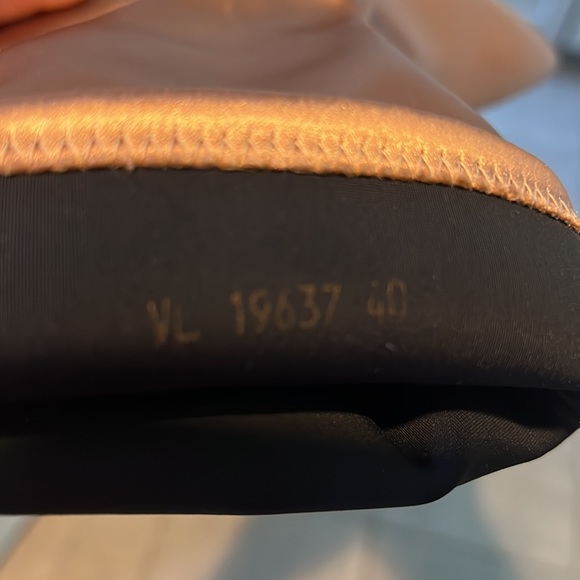 Stuart Weiztman Clinger Dusty Rose Satin Boots. Size 40. NWOT - Picture 8 of 10